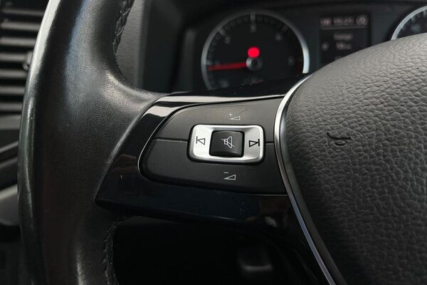 Used Volkswagen Amarok 2017 for sale - 76318663: Photo 25