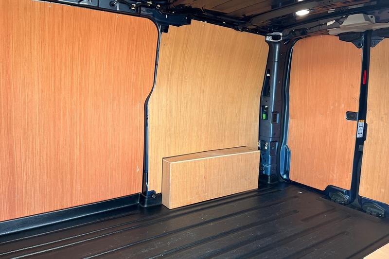 Used Ford Transit Custom 2024 for sale - 76344387: Photo 5
