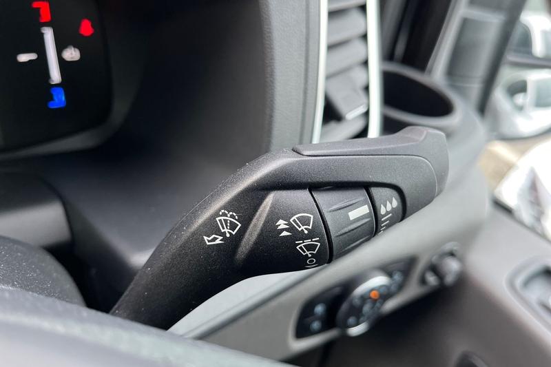 Used Ford E-Transit 2025 for sale - 76920051: Photo 17