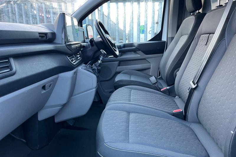 Used Ford Transit Custom 2024 for sale - 76557382: Photo 10