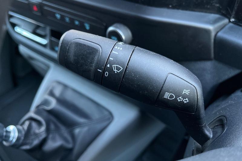 Used Ford Transit Custom 2024 for sale - 76557382: Photo 18