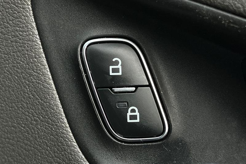 Used Ford Transit Custom 2023 for sale - 77819799: Photo 17