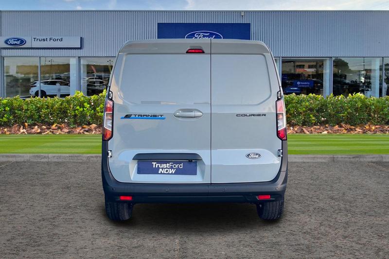 Used Ford Transit Courier 2025 for sale - 77819835: Photo 12