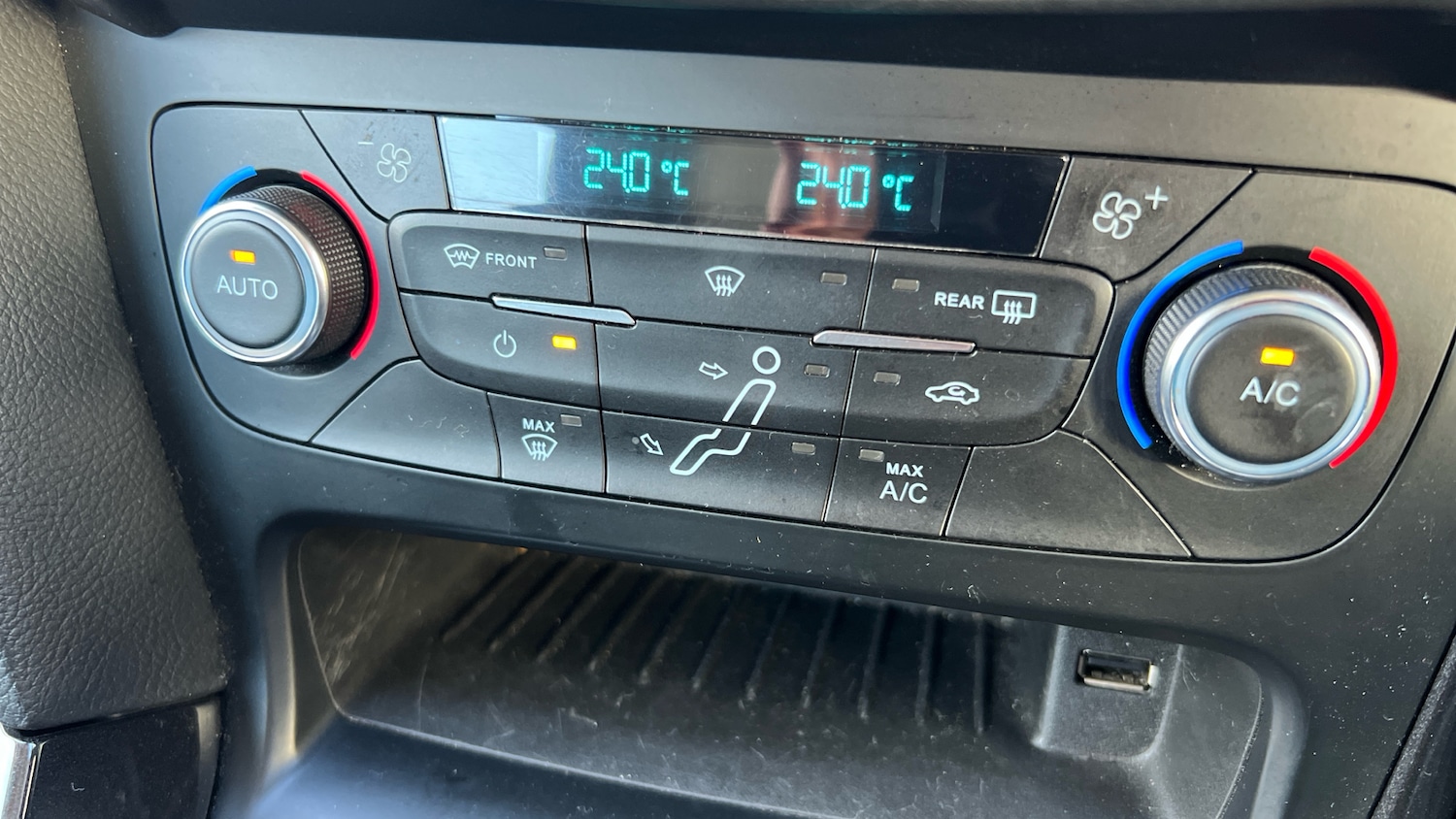 Used Ford Focus 2016 for sale - 76598857: Photo 27