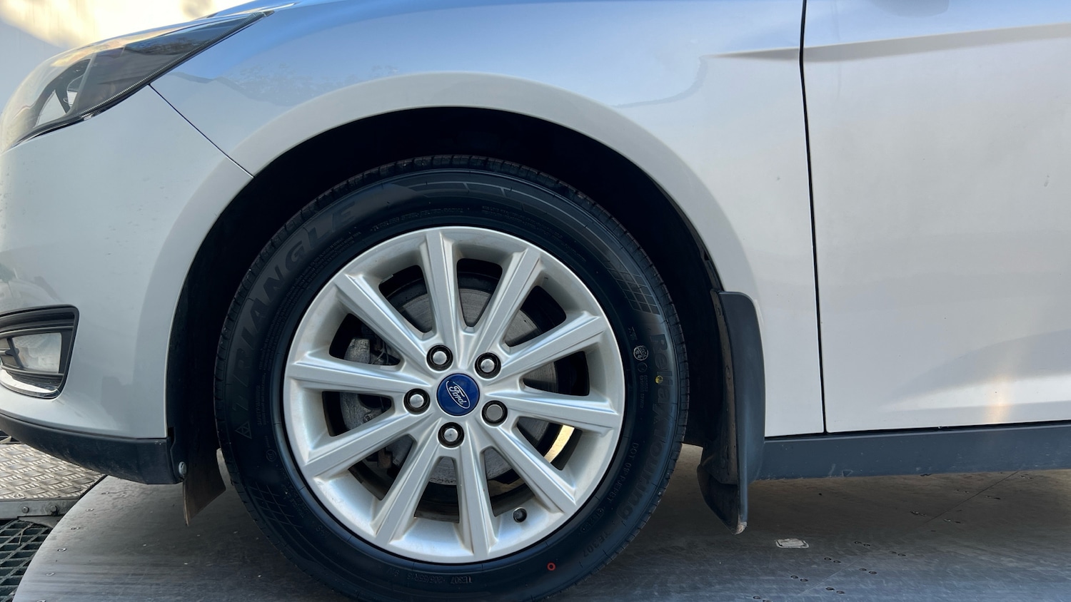 Used Ford Focus 2016 for sale - 76598857: Photo 7