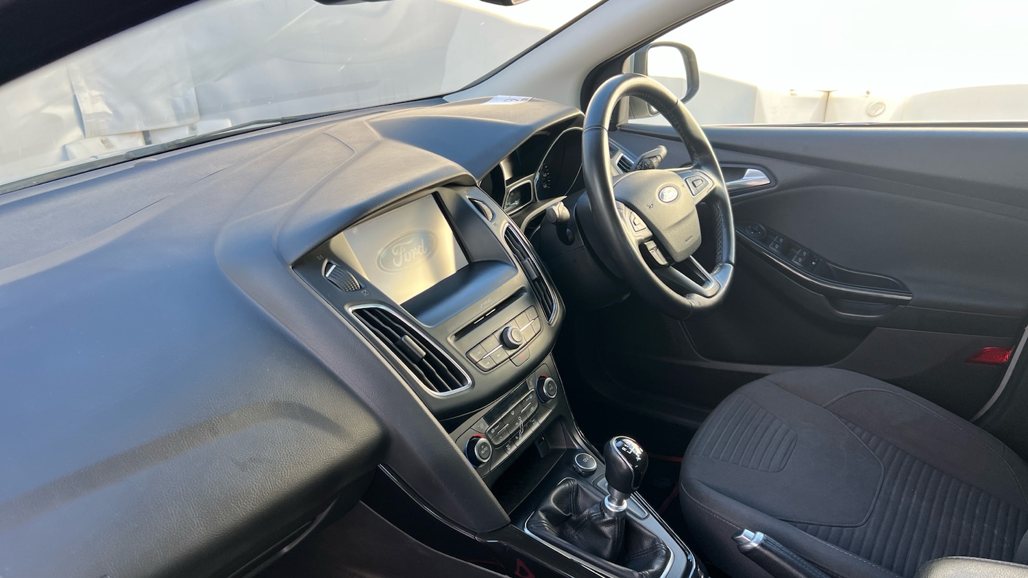 Used Ford Focus 2016 for sale - 76598857: Photo 9