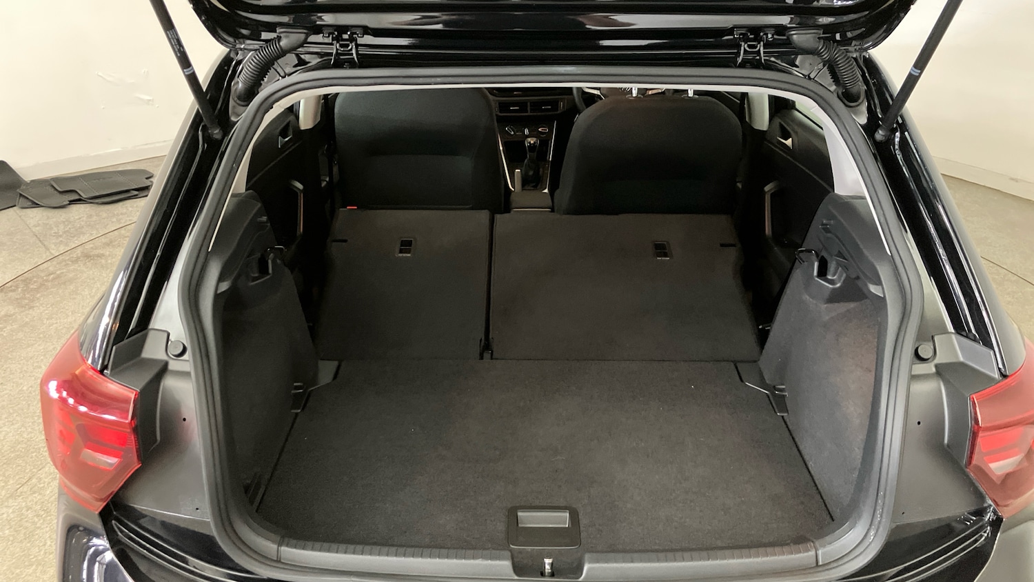 Used Volkswagen Polo 2021 for sale - 76181885: Photo 33