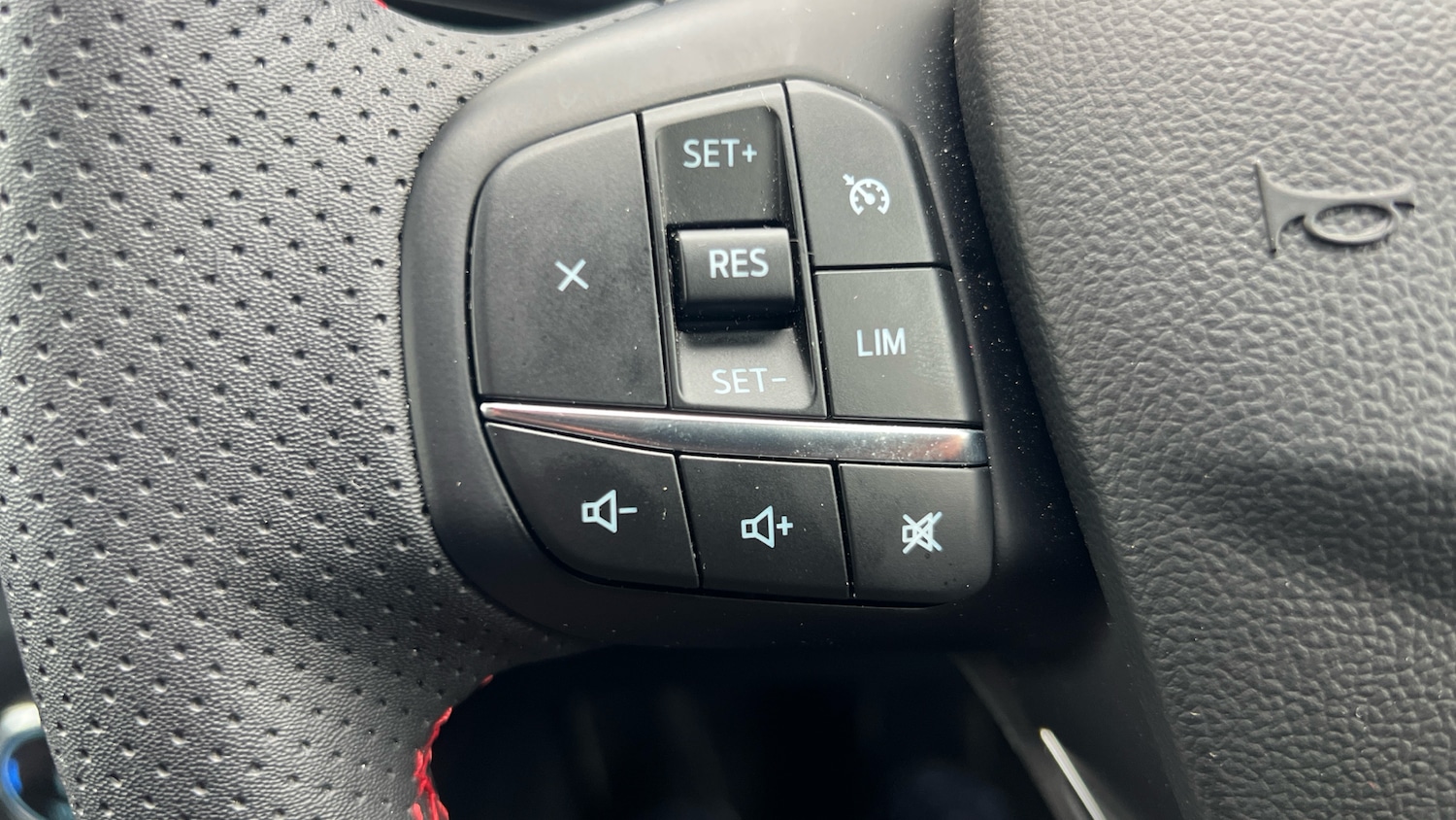 Used Ford Kuga 2023 for sale - 76466010: Photo 32