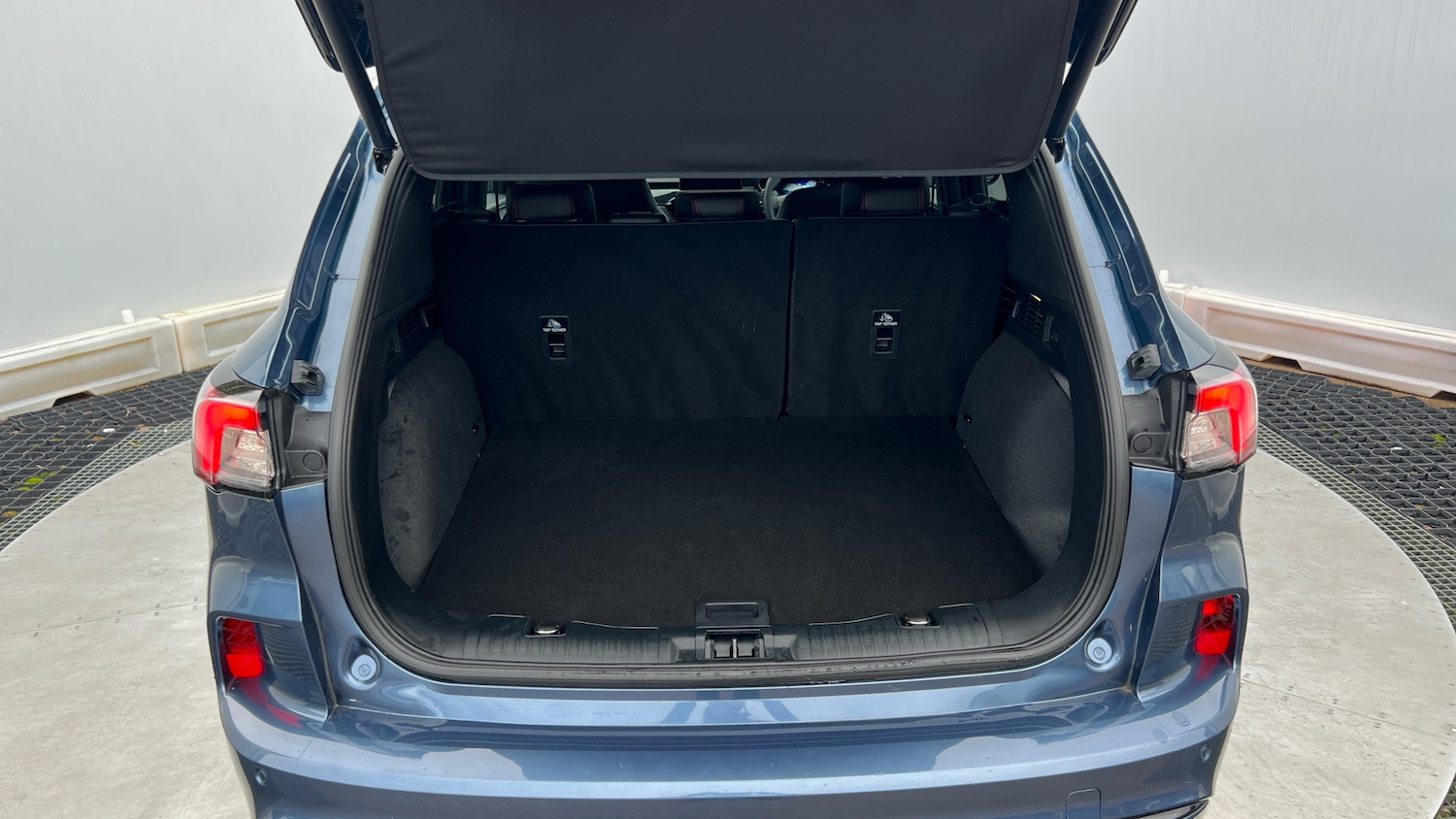 Used Ford Kuga 2023 for sale - 76466010: Photo 4