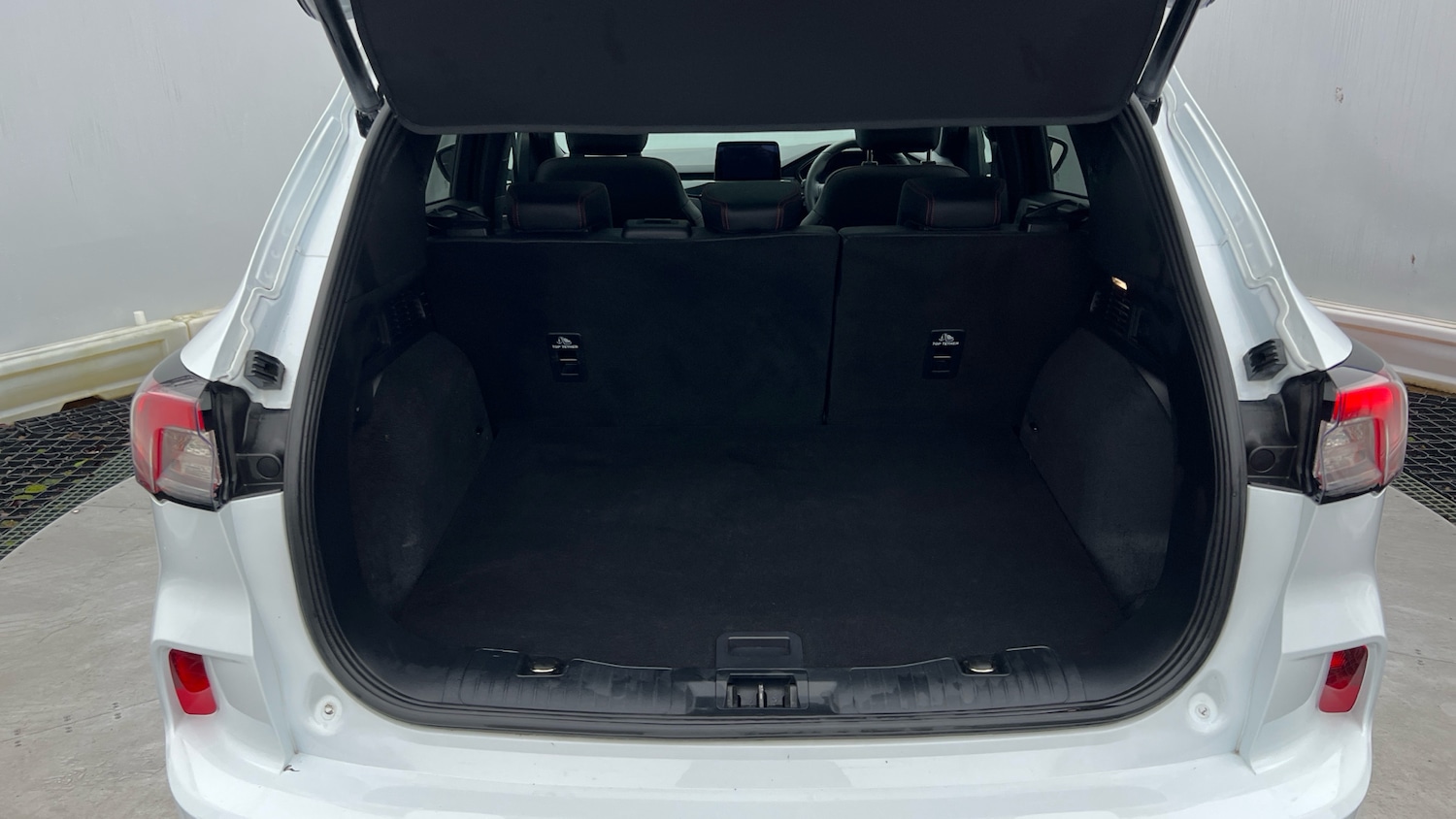 Used Ford Kuga 2023 for sale - 77545731: Photo 4