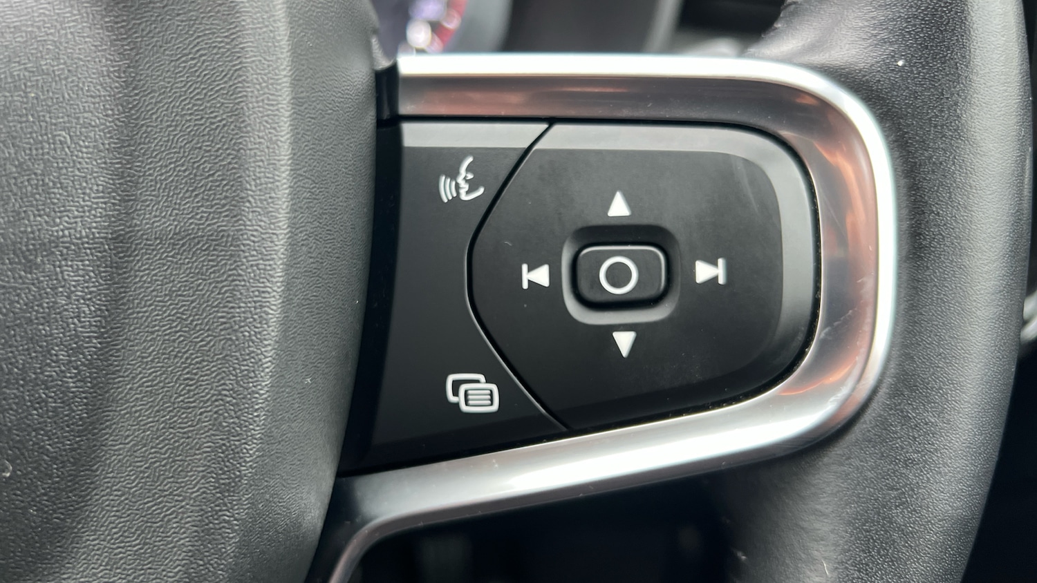 Used Volvo XC40 2021 for sale - 77195642: Photo 35