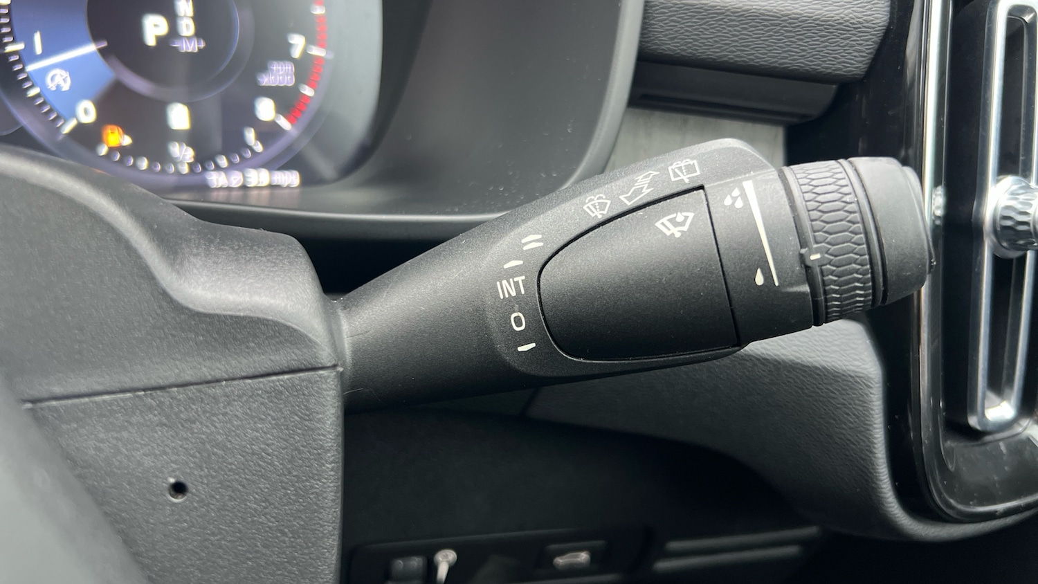 Used Volvo XC40 2021 for sale - 77195642: Photo 37