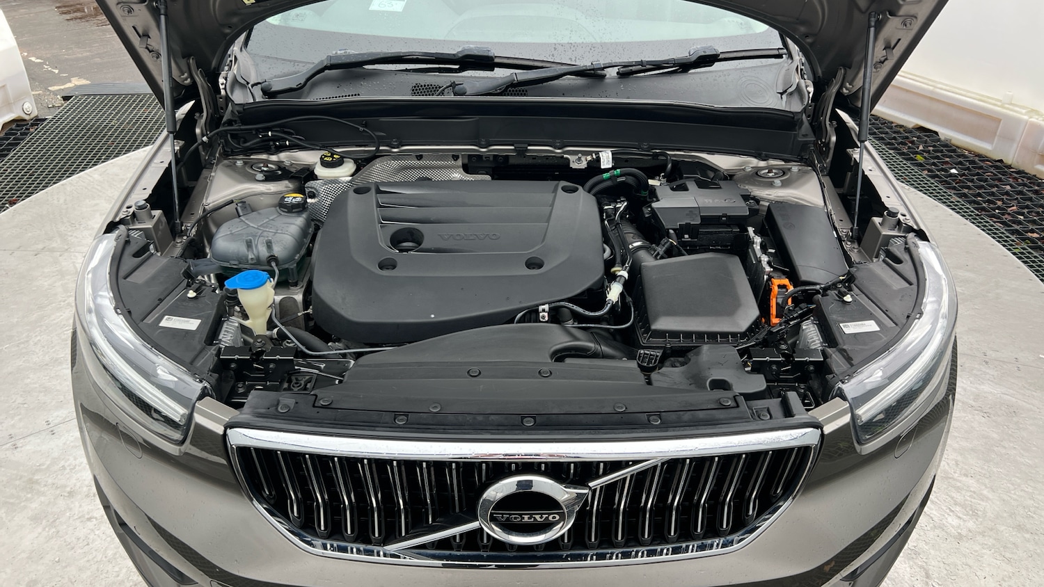 Used Volvo XC40 2021 for sale - 77195642: Photo 8