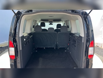 Used Ford Tourneo Connect 2023 for sale - 78747782: Photo