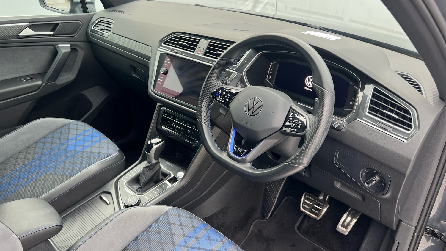 Used Volkswagen Tiguan 2023 for sale - 76808054: Photo 11