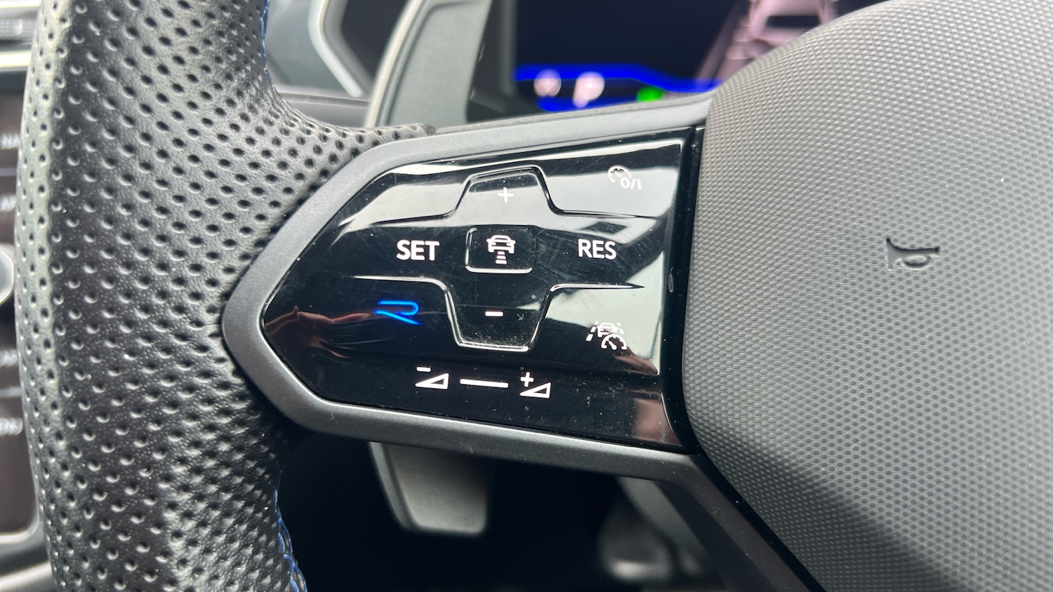 Used Volkswagen Tiguan 2023 for sale - 76808054: Photo 36