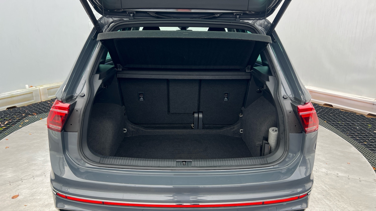 Used Volkswagen Tiguan 2023 for sale - 76808054: Photo 4