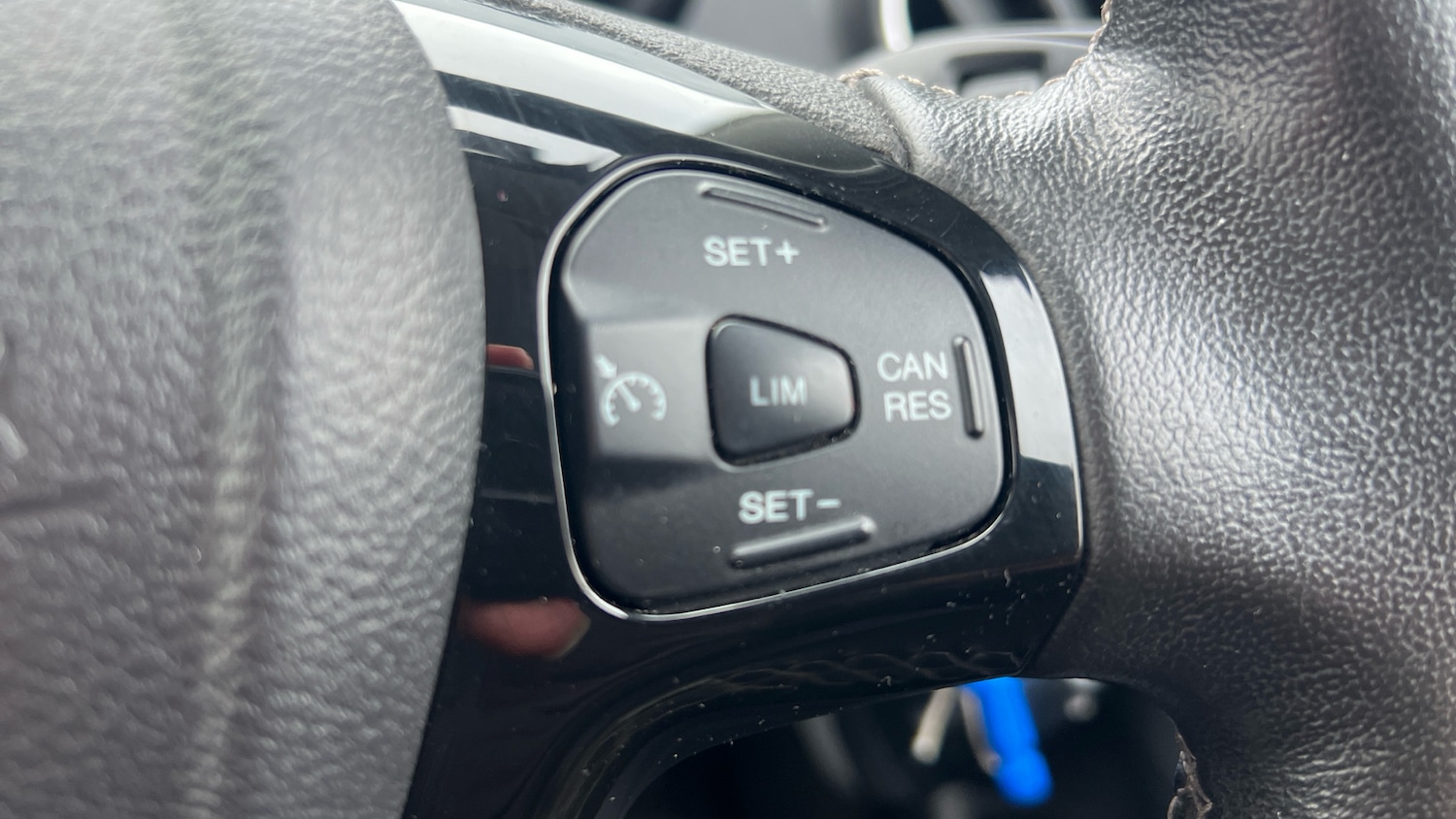 Used Ford Ka+ 2017 for sale - 77447017: Photo 28