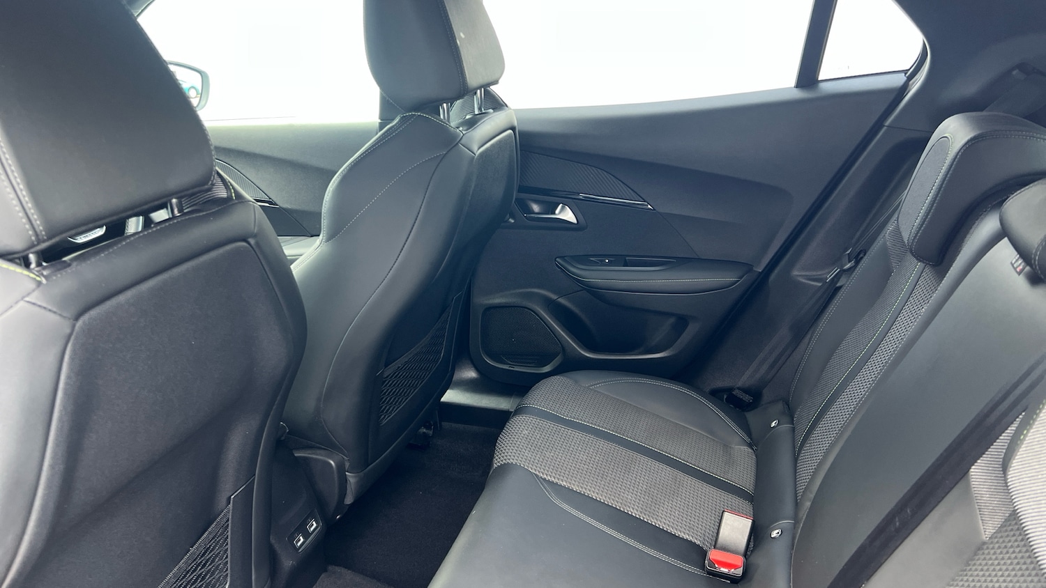 Used Peugeot 2008 2022 for sale - 76332679: Photo 16