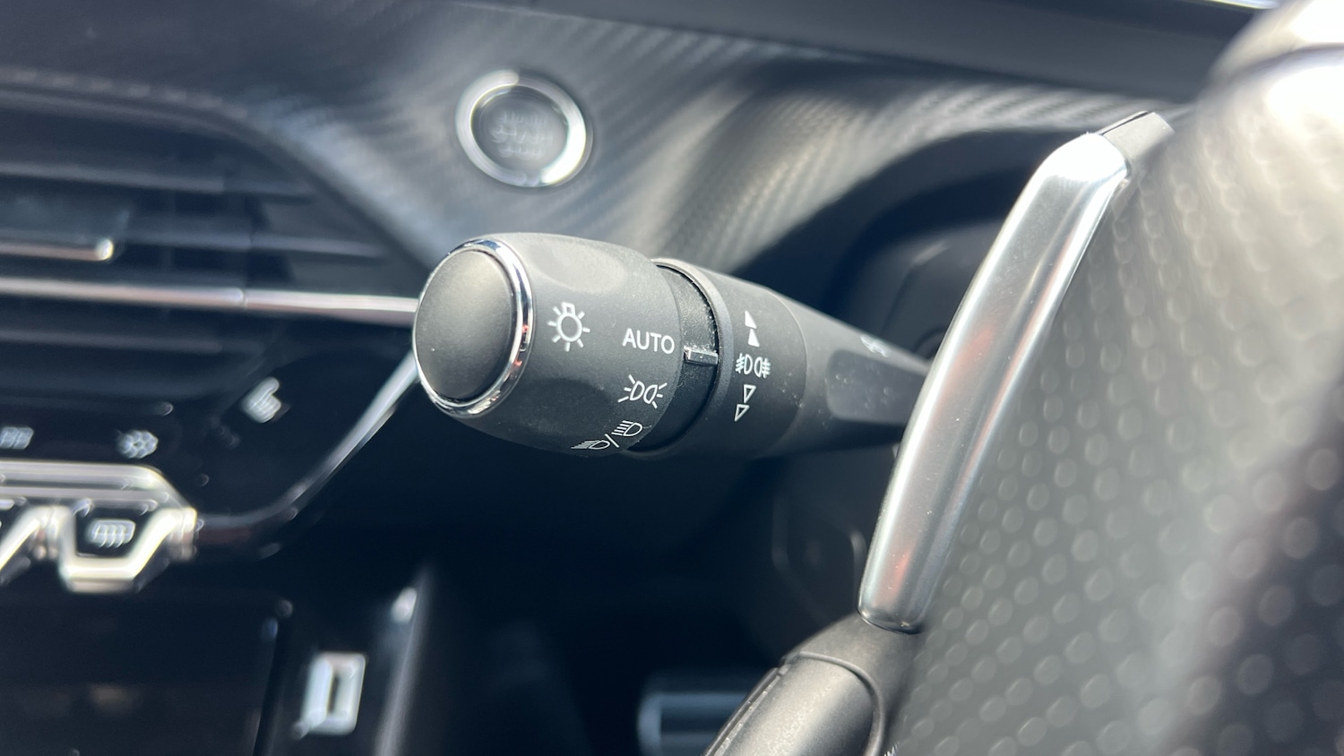 Used Peugeot 2008 2022 for sale - 76332679: Photo 37