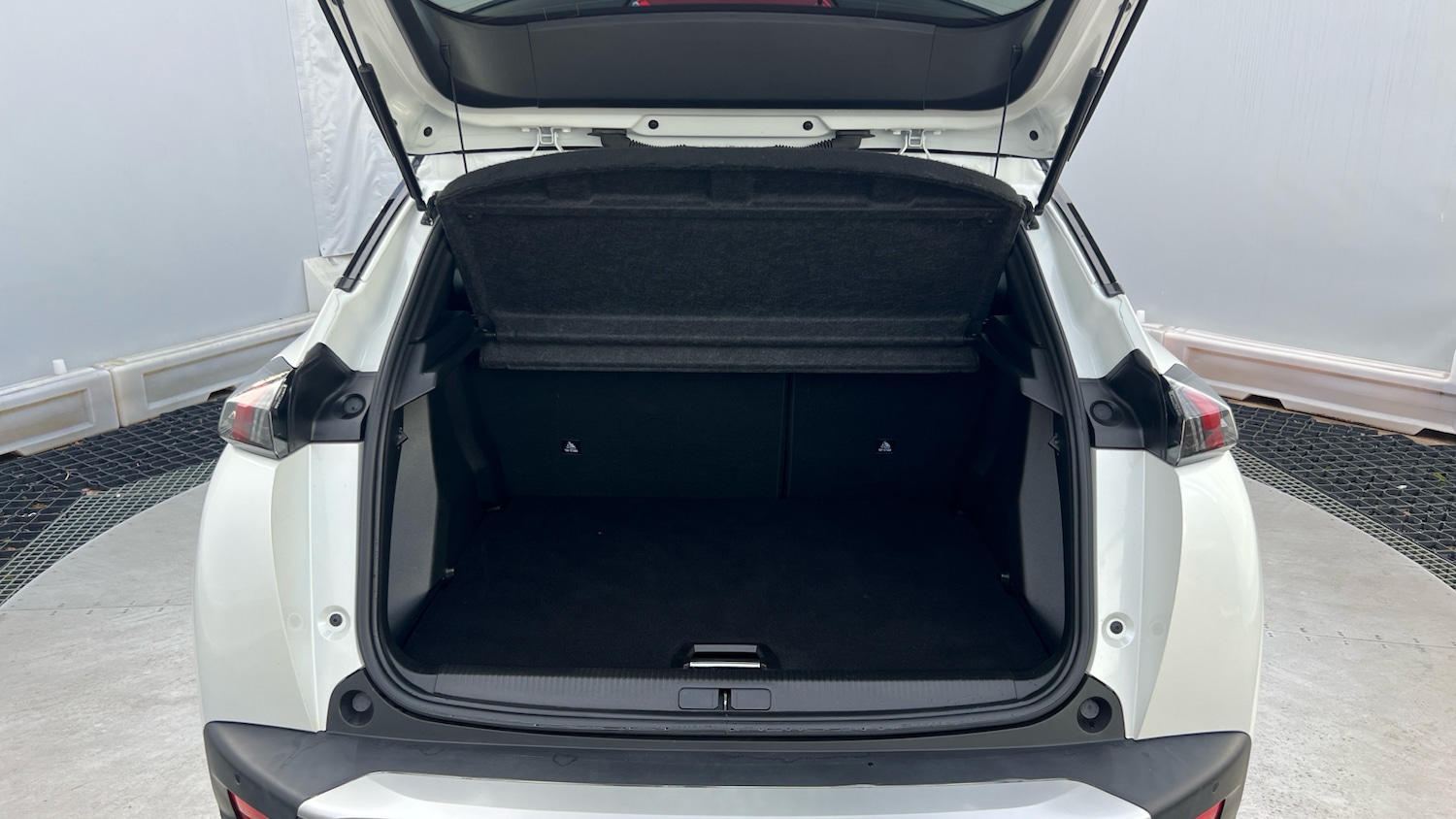 Used Peugeot 2008 2022 for sale - 76332679: Photo 4