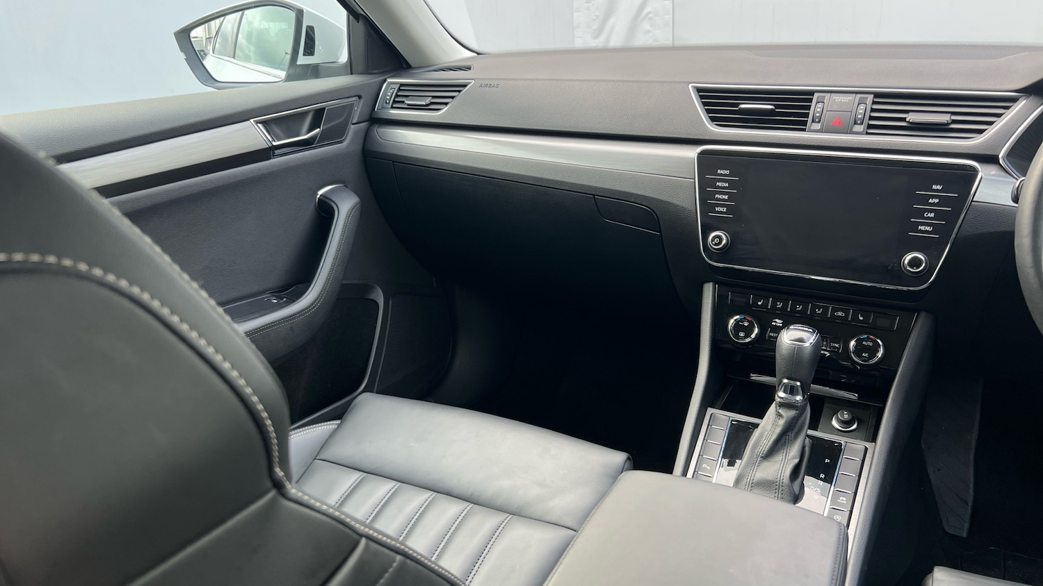 Used Skoda Superb 2023 for sale - 76493796: Photo 14