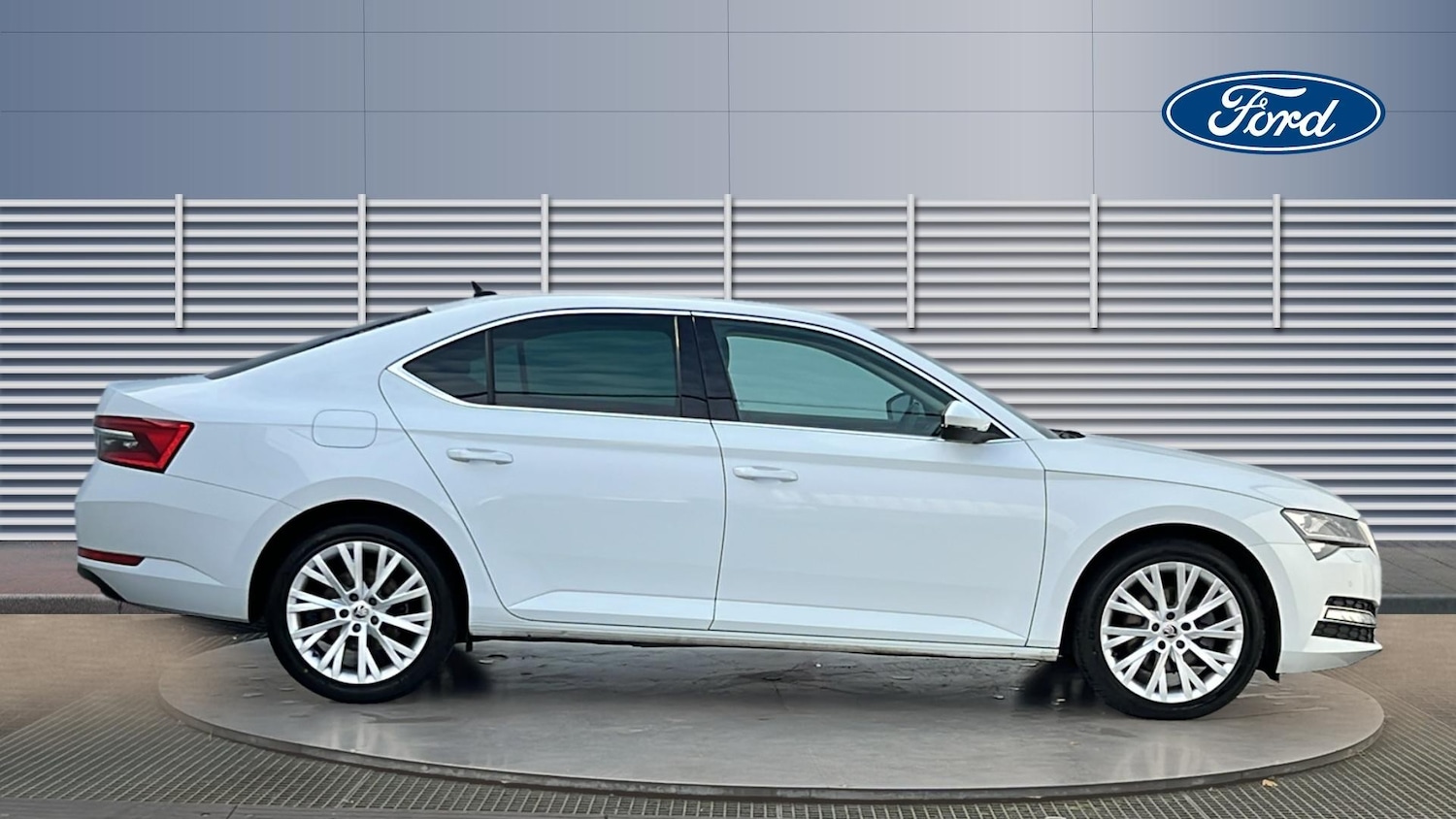 Used Skoda Superb 2023 for sale - 76493796: Photo 5