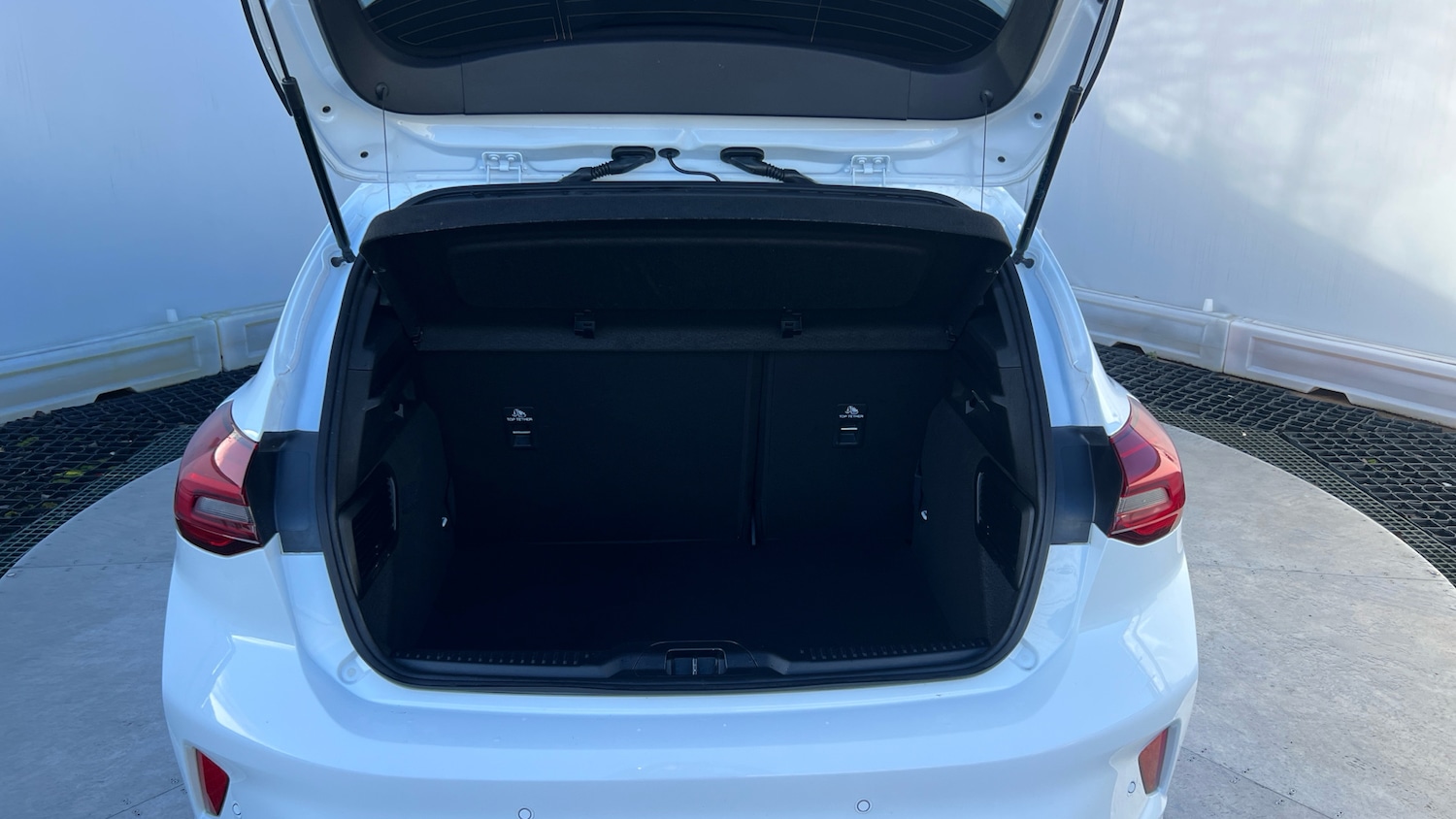 Used Ford Focus 2024 for sale - 77353560: Photo 4