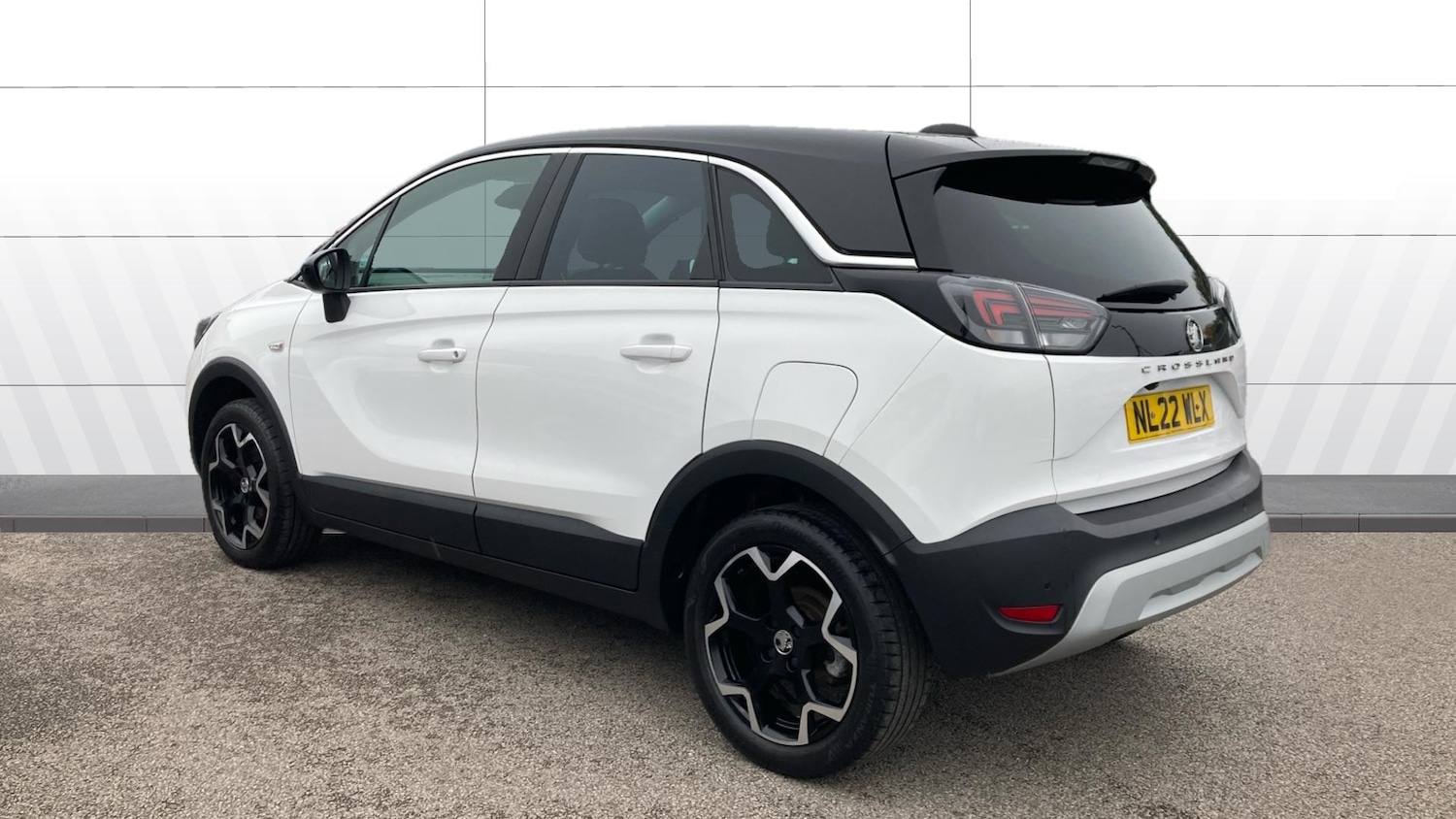 Used Vauxhall Crossland 2022 for sale - 77337515: Photo 2