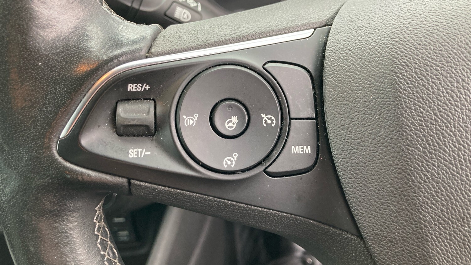 Used Vauxhall Crossland 2022 for sale - 77337515: Photo 21