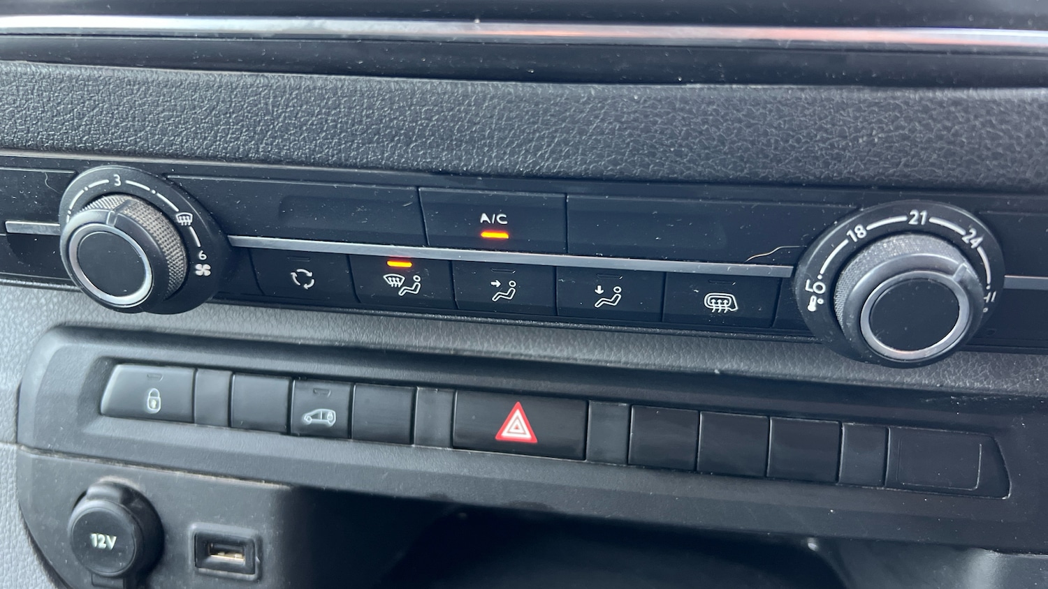 Used Vauxhall Vivaro 2021 for sale - 76892858: Photo 25