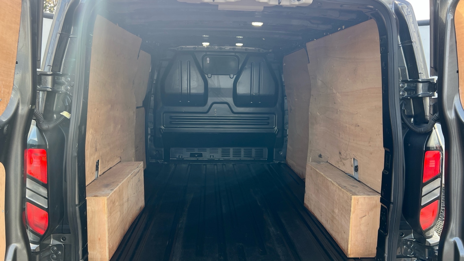 Used Ford Transit Custom 2024 for sale - 78038563: Photo 4