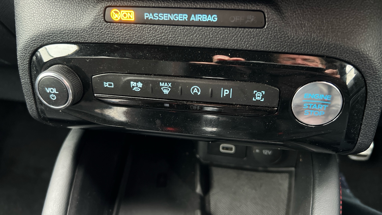 Used Ford Kuga 2025 for sale - 76974152: Photo 31