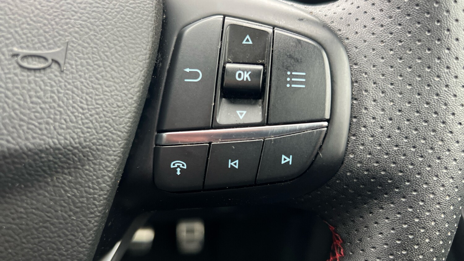 Used Ford Kuga 2025 for sale - 76974152: Photo 41