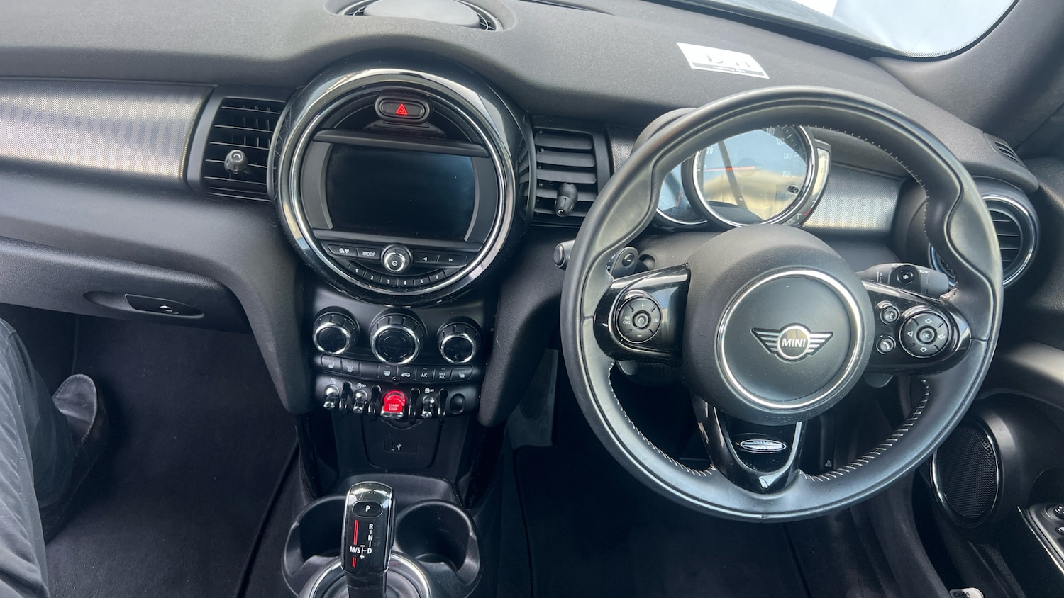 Used MINI Convertible 2019 for sale - 76611549: Photo 10