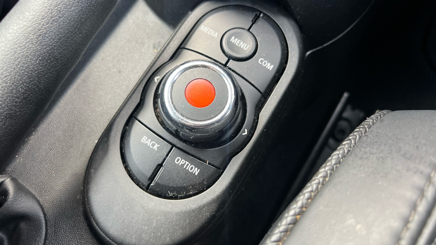 Used MINI Convertible 2019 for sale - 76611549: Photo 27