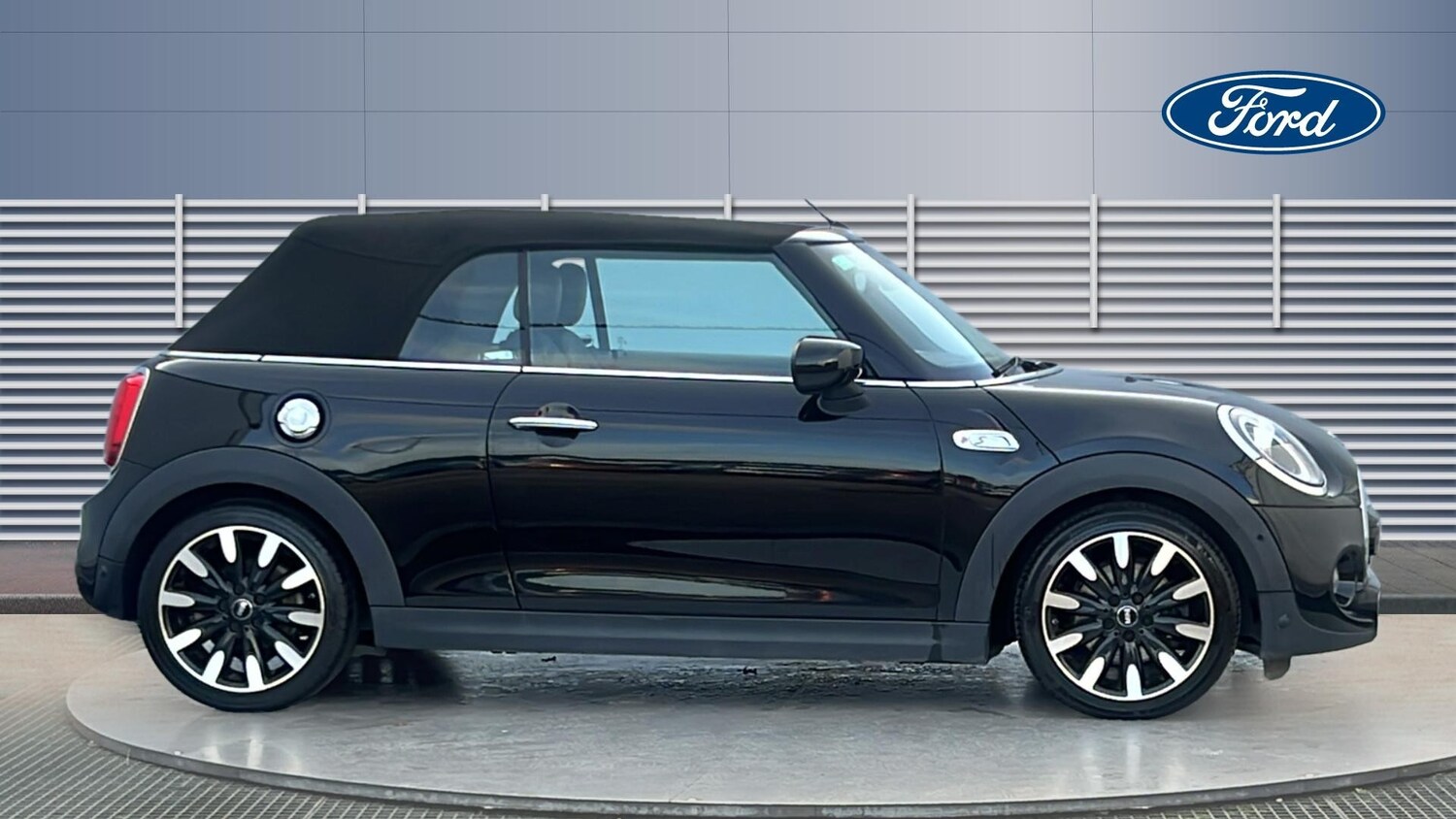 Used MINI Convertible 2019 for sale - 76611549: Photo 5