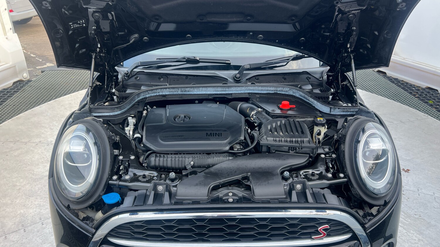 Used MINI Convertible 2019 for sale - 76611549: Photo 8