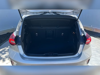 Used Ford Focus 2024 for sale - 78442812: Photo