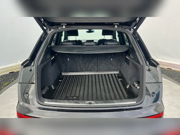 Used Audi Q5 2019 for sale - 77651029: Photo