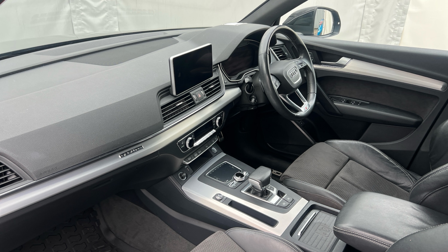 Used Audi Q5 2019 for sale - 77651029: Photo 9