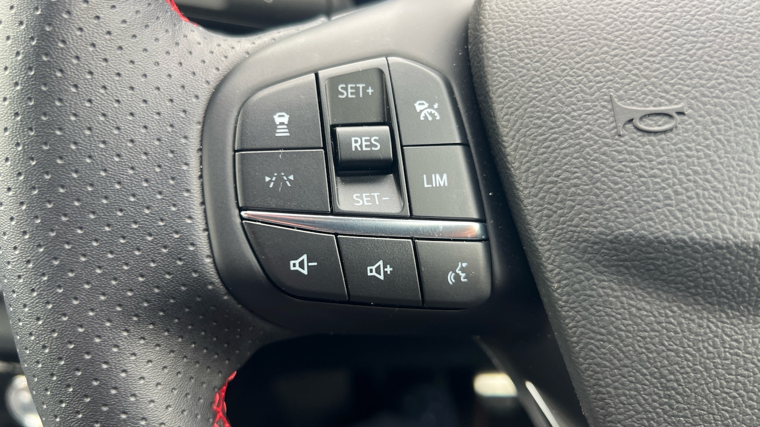 Used Ford Kuga 2025 for sale - 76129300: Photo 34