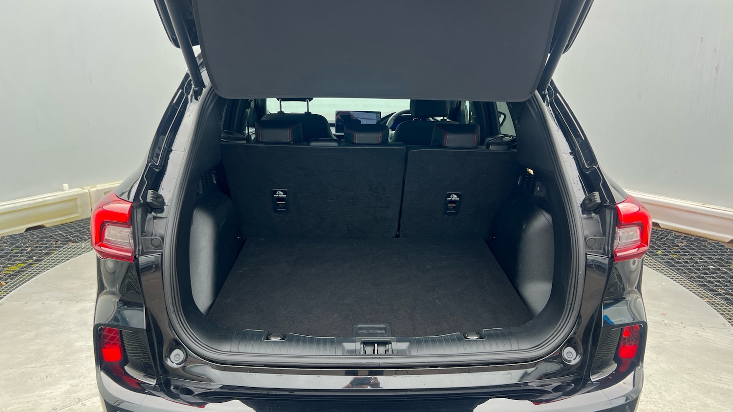 Used Ford Kuga 2025 for sale - 78042604: Photo 4