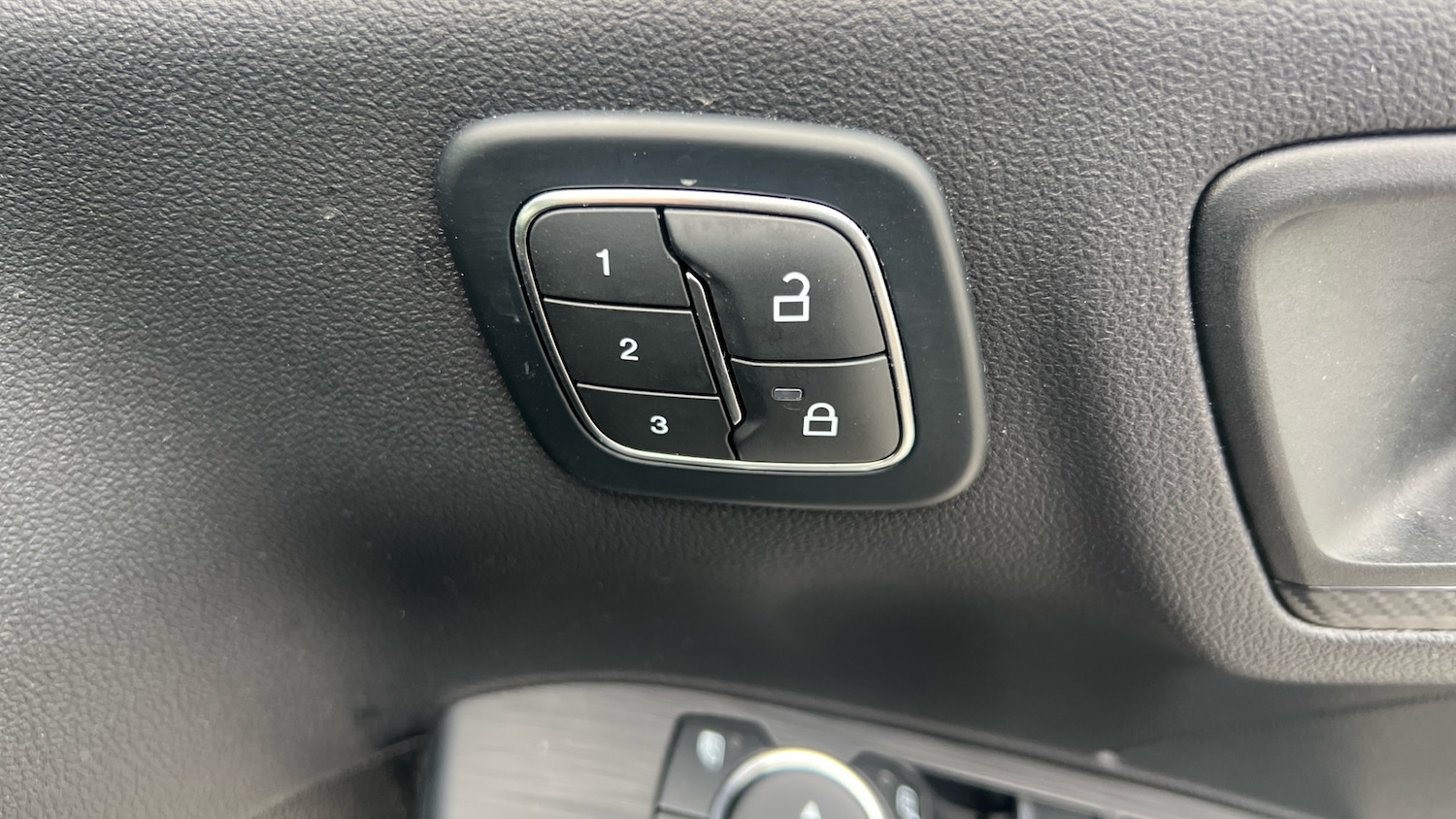 Used Ford Kuga 2025 for sale - 78042604: Photo 43