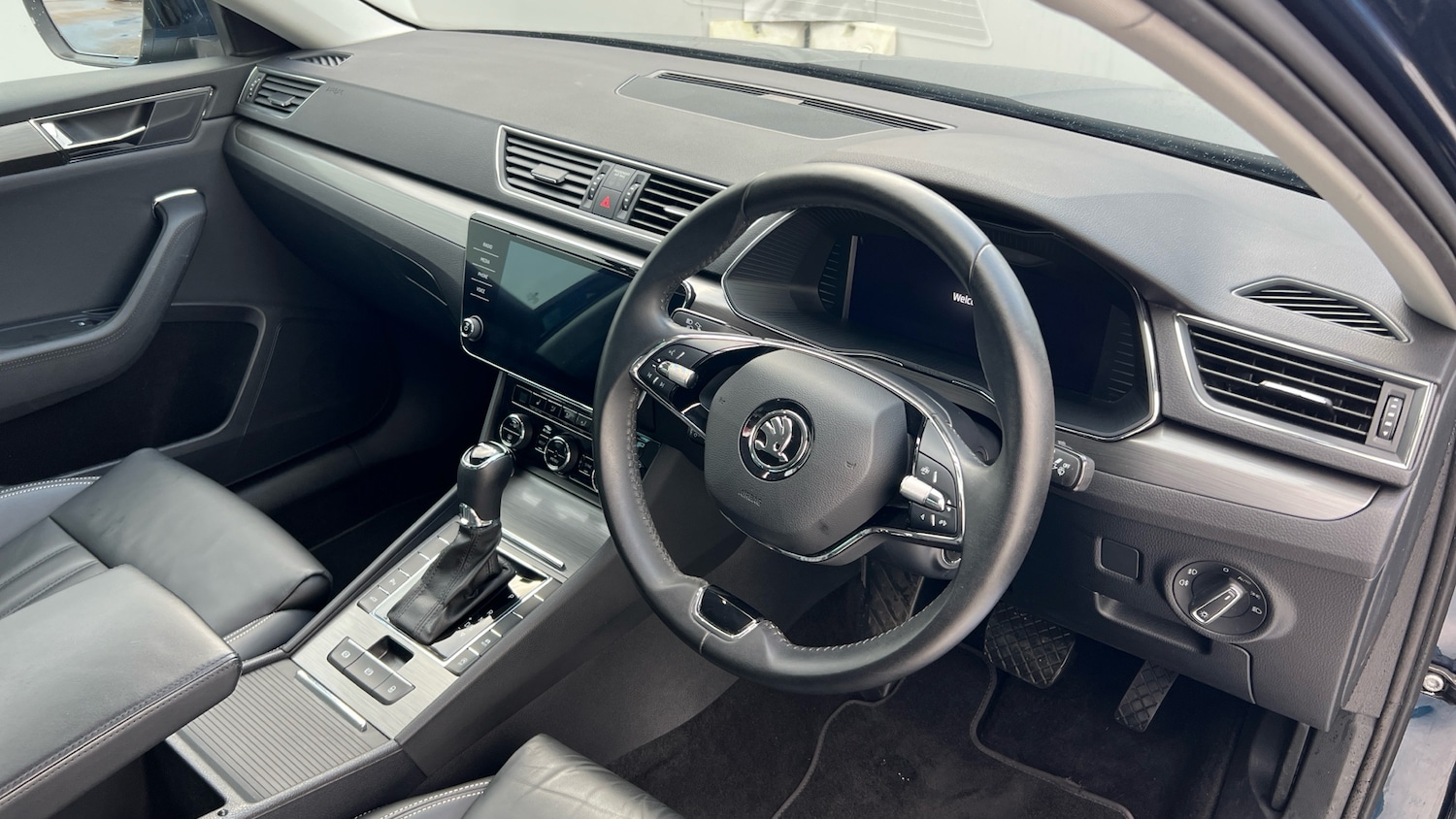 Used Skoda Superb 2023 for sale - 77286199: Photo 11