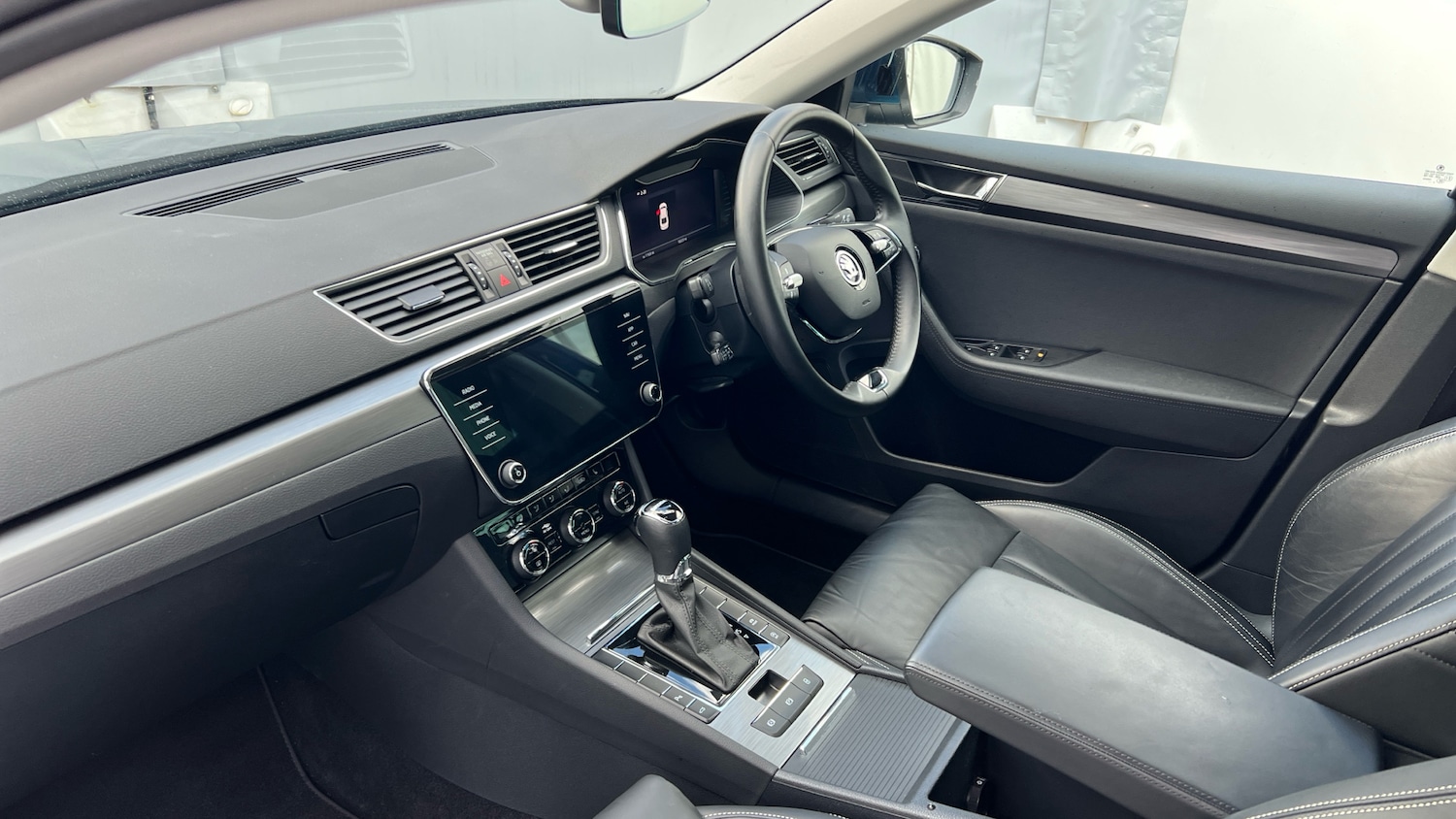 Used Skoda Superb 2023 for sale - 77286199: Photo 9