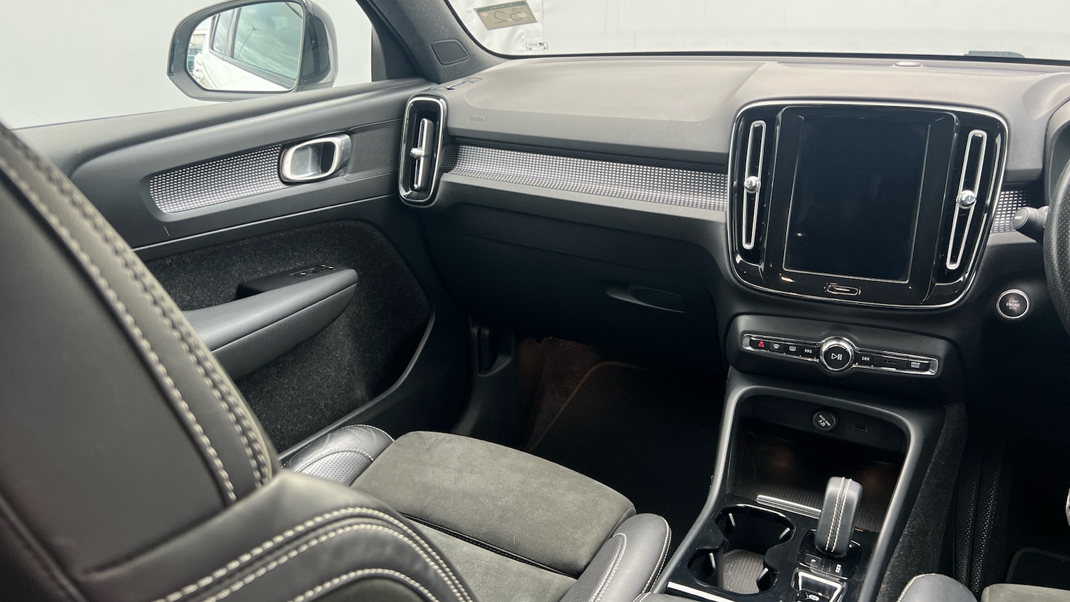 Used Volvo XC40 2019 for sale - 76391636: Photo 14