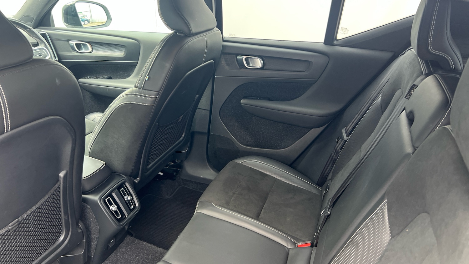 Used Volvo XC40 2019 for sale - 76391636: Photo 16