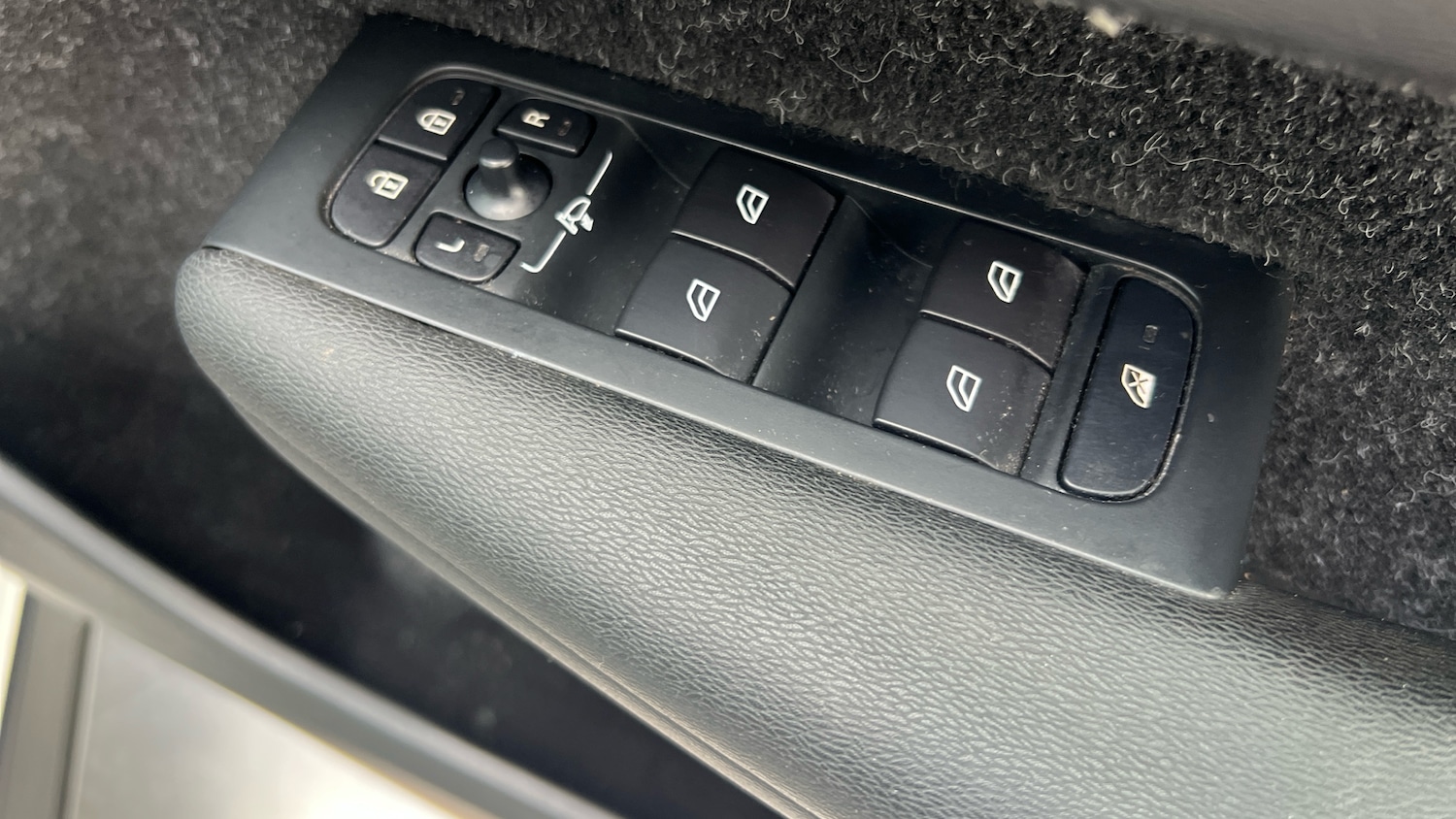 Used Volvo XC40 2019 for sale - 76391636: Photo 37