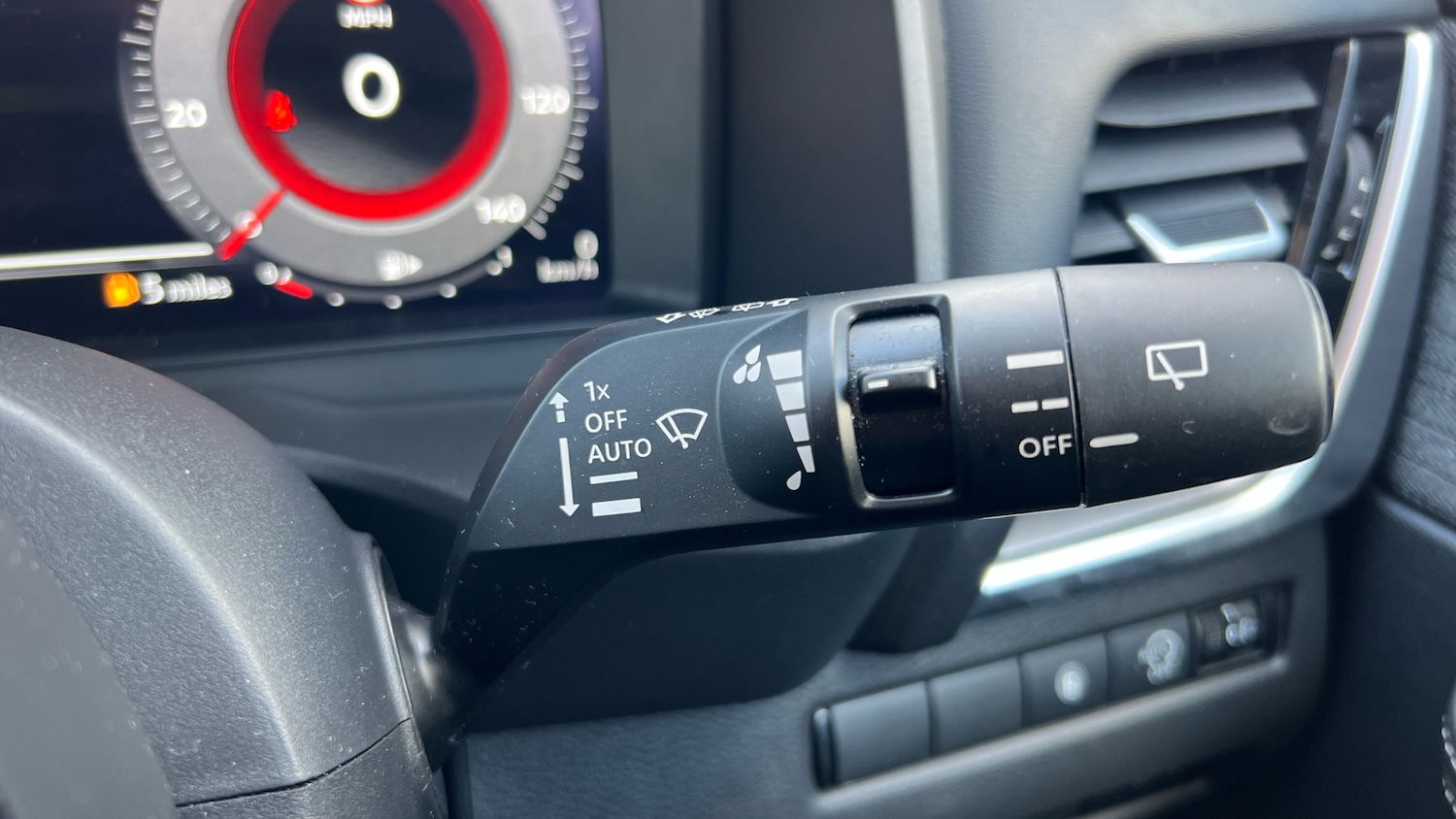 Used Nissan X-Trail 2024 for sale - 77567319: Photo 37